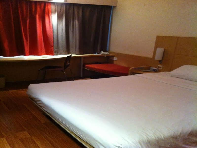 Ibis Chengdu Yongfeng Hotel Extérieur photo